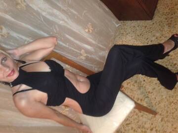 Foto publica de deea_hot_27